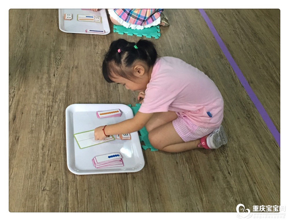 耐心操作学具中，勿扰.jpg