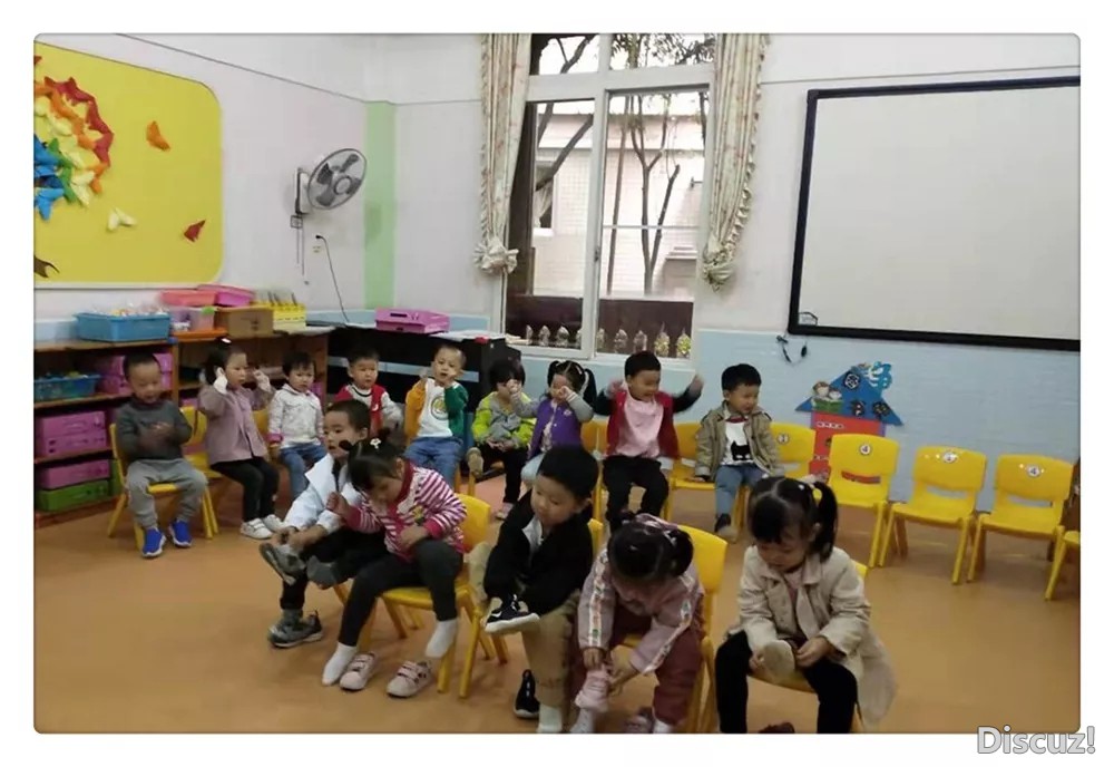 书包2.webp.jpg