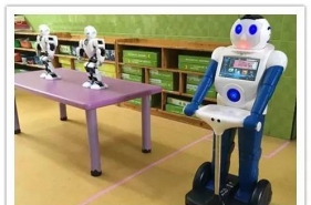 [探索科学力•聚焦机器人]早慧新城丽园幼儿园与机器人零距离，孩子们嗨翻天！