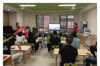 【上朗·天宫花城AIE国际幼儿园】情浓粽香,"双节"同庆乐开怀