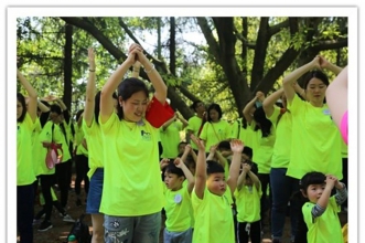 【奔跑相伴·亲子同乐】爱弥儿金沙港湾分园亲子马拉松比赛开赛啦！