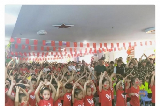 爱弥儿旭东分园"闪闪童心向祖国" 亲子同乐向新中国70周年献礼