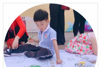 早慧江北园“我心中的祖国”涂鸦活动，绘出不一样的精彩